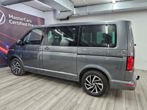 Volkswagen Caravelle 2.0BiTDI Highline 4Motion - Image 13