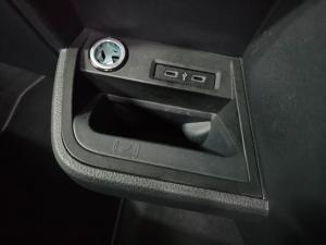 Volkswagen Caravelle 2.0BiTDI Highline 4Motion - Image 8