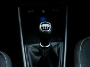 Hyundai i20 1.2 Fluid - Image 10