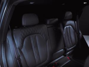 BMW X5 M60i - Image 11