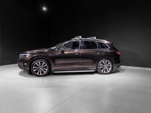 Volkswagen Touareg V6 TDI Executive R-Line - Image 8