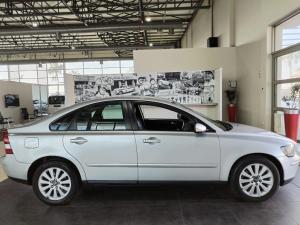 Volvo S40 2.4i automatic - Image 4