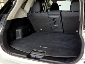 Nissan X-Trail 2.5 4x4 Acenta Tech - Image 17