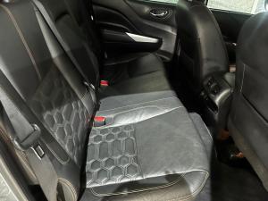 Nissan Navara 2.5DDTi double cab LE Plus 4x4 - Image 8