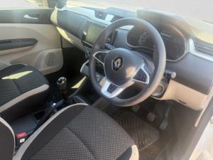 Renault Triber 1.0 Prestige - Image 10