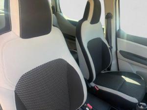 Renault Triber 1.0 Prestige - Image 12