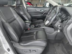 Nissan X-Trail 2.5 4x4 Tekna - Image 8