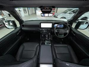 Toyota Land Cruiser Prado 2.8GD VX-L - Image 11
