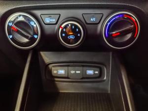 Hyundai Venue 1.2 Motion - Image 18