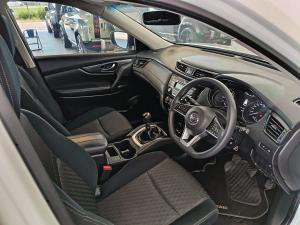 Nissan X-Trail 2.0 Visia - Image 25