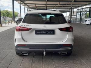 Mercedes-Benz GLA GLA200d Progressive - Image 6