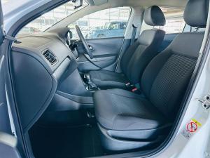 Volkswagen Polo Vivo hatch 1.6 Comfortline auto - Image 5
