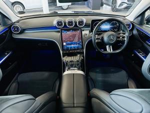 Mercedes-Benz C-Class C220d Avantgarde - Image 3