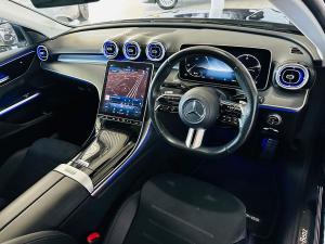 Mercedes-Benz C-Class C220d Avantgarde - Image 4