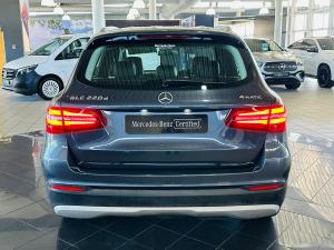 Mercedes-Benz GLC GLC220d 4Matic - Image 11