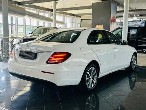 Mercedes-Benz E-Class E200 - Image 2