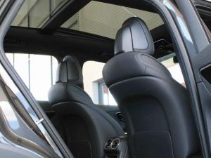 Mercedes-Benz GLC GLC300d 4Matic Avantgarde - Image 16