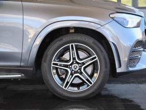 Mercedes-Benz GLE GLE300d 4Matic - Image 24