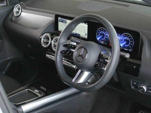 Mercedes-Benz EQA EQA250 Progressive - Image 15