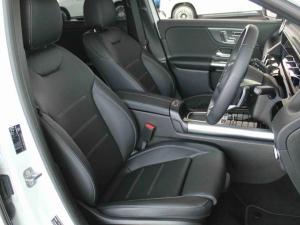 Mercedes-Benz EQA EQA250 Progressive - Image 17