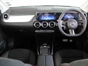 Mercedes-Benz GLA GLA200d Progressive - Image 7