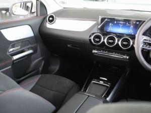 Mercedes-Benz GLA GLA200d Progressive - Image 9