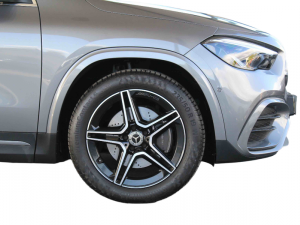 Mercedes-Benz GLA GLA200d Progressive - Image 19