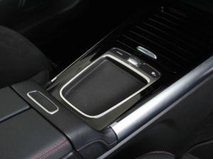 Mercedes-Benz GLA GLA200d Progressive - Image 9