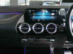 Mercedes-Benz GLA GLA200d - Image 10
