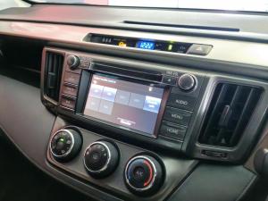 Toyota RAV4 2.0 GX - Image 21