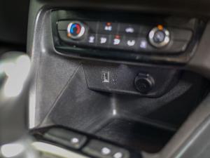 Opel Corsa 1.2 - Image 18