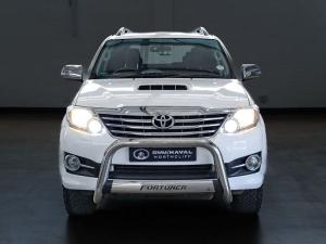 Toyota Fortuner 3.0D-4D Ltd edition auto - Image 3