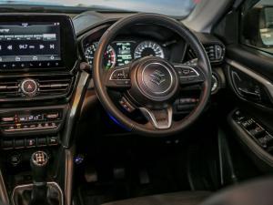 Suzuki Grand Vitara 1.5 GLX manual - Image 11