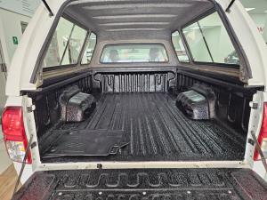 Toyota Hilux 2.4GD single cab S (aircon) - Image 14
