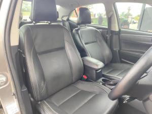 Toyota Corolla 1.6 Prestige auto - Image 17