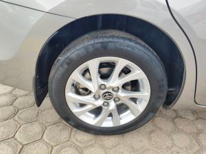 Toyota Corolla 1.6 Prestige auto - Image 21