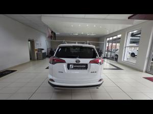 Toyota RAV4 2.0 GX auto - Image 5