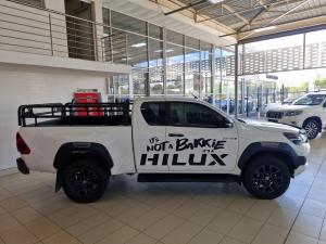 Toyota Hilux 2.8GD-6 Xtra cab Legend manual - Image 3