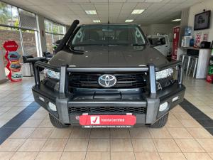 Toyota Hilux 2.4GD-6 double cab 4x4 Raider manual - Image 4