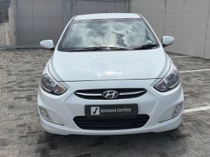 Hyundai Accent hatch 1.6 Fluid - Image 4