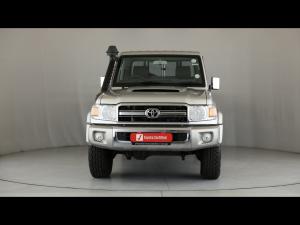 Toyota Land Cruiser 79 4.5D-4D LX V8 single cab - Image 4