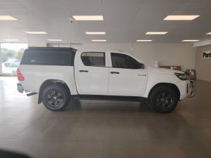 Toyota Hilux 2.4GD-6 double cab Raider manual - Image 3