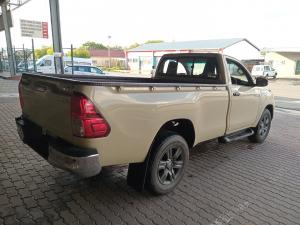 Toyota Hilux 2.4GD-6 single cab Raider manual - Image 2
