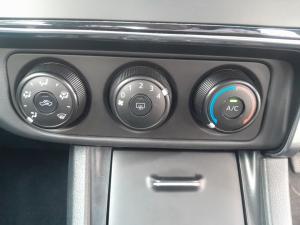 Toyota Corolla Quest 1.8 Plus manual - Image 12