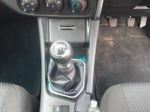 Toyota Corolla Quest 1.8 Plus manual - Image 11