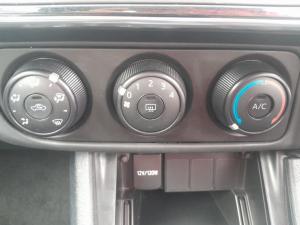 Toyota Corolla Quest 1.8 Plus manual - Image 13