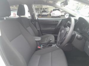 Toyota Corolla Quest 1.8 Plus manual - Image 14