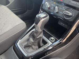 Volkswagen T-CROSS 1.0 TSI Life DSG - Image 10