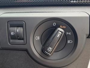 Volkswagen T-CROSS 1.0 TSI Life DSG - Image 12