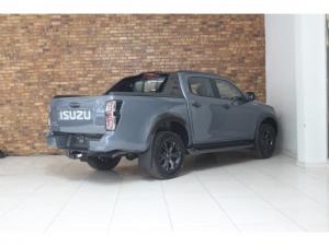 Isuzu D-Max 3.0TD double cab V-Cross 4x4 - Image 2